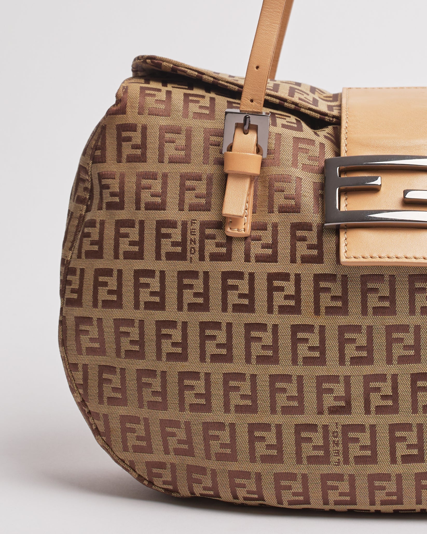 FENDI ZUCCHINO 2000'S LIGHT BROWN CANVAS AND LEATHER SHOULDER BAG