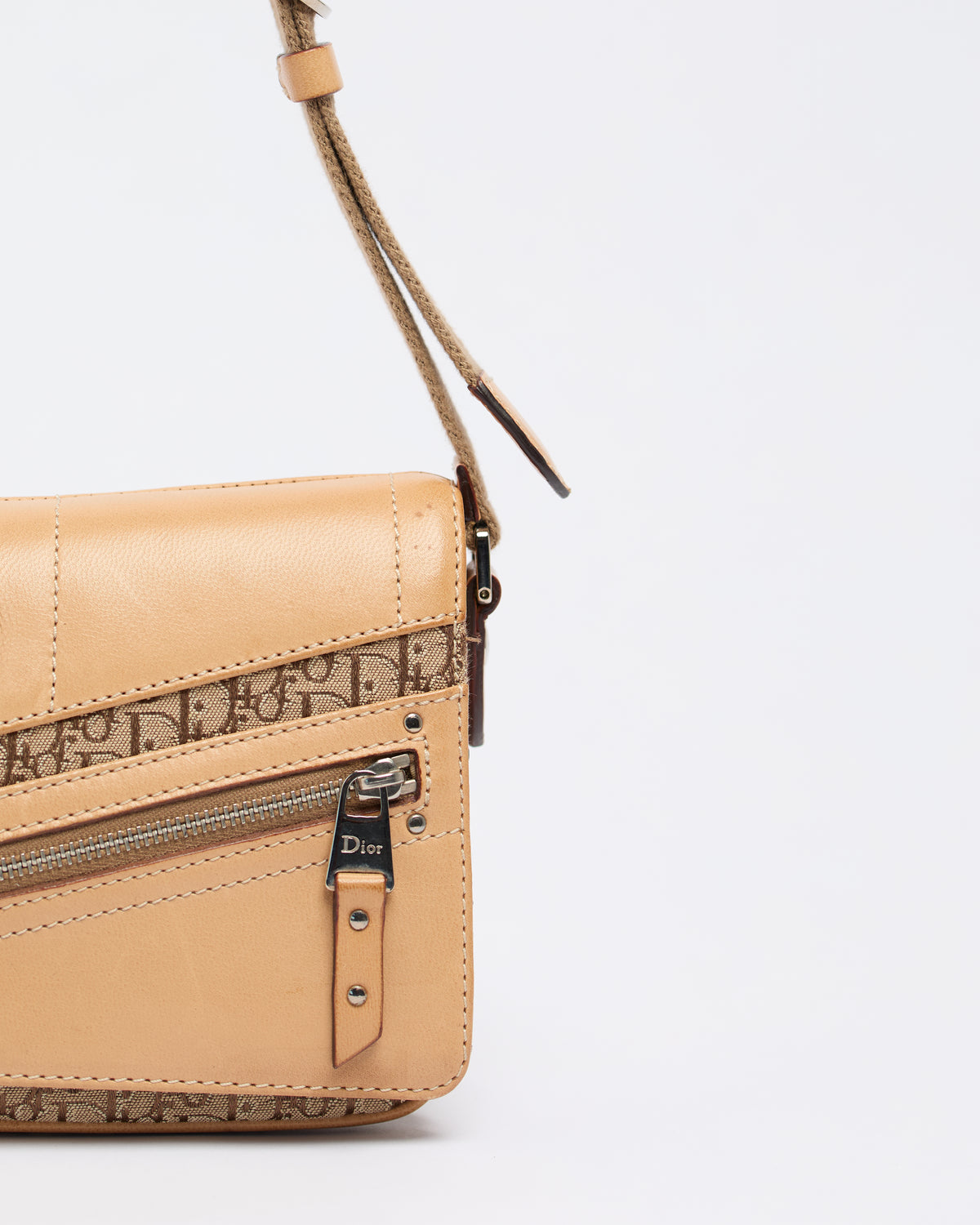 CHRISTIAN DIOR 2000'S TAUPE POCHETTE BAG