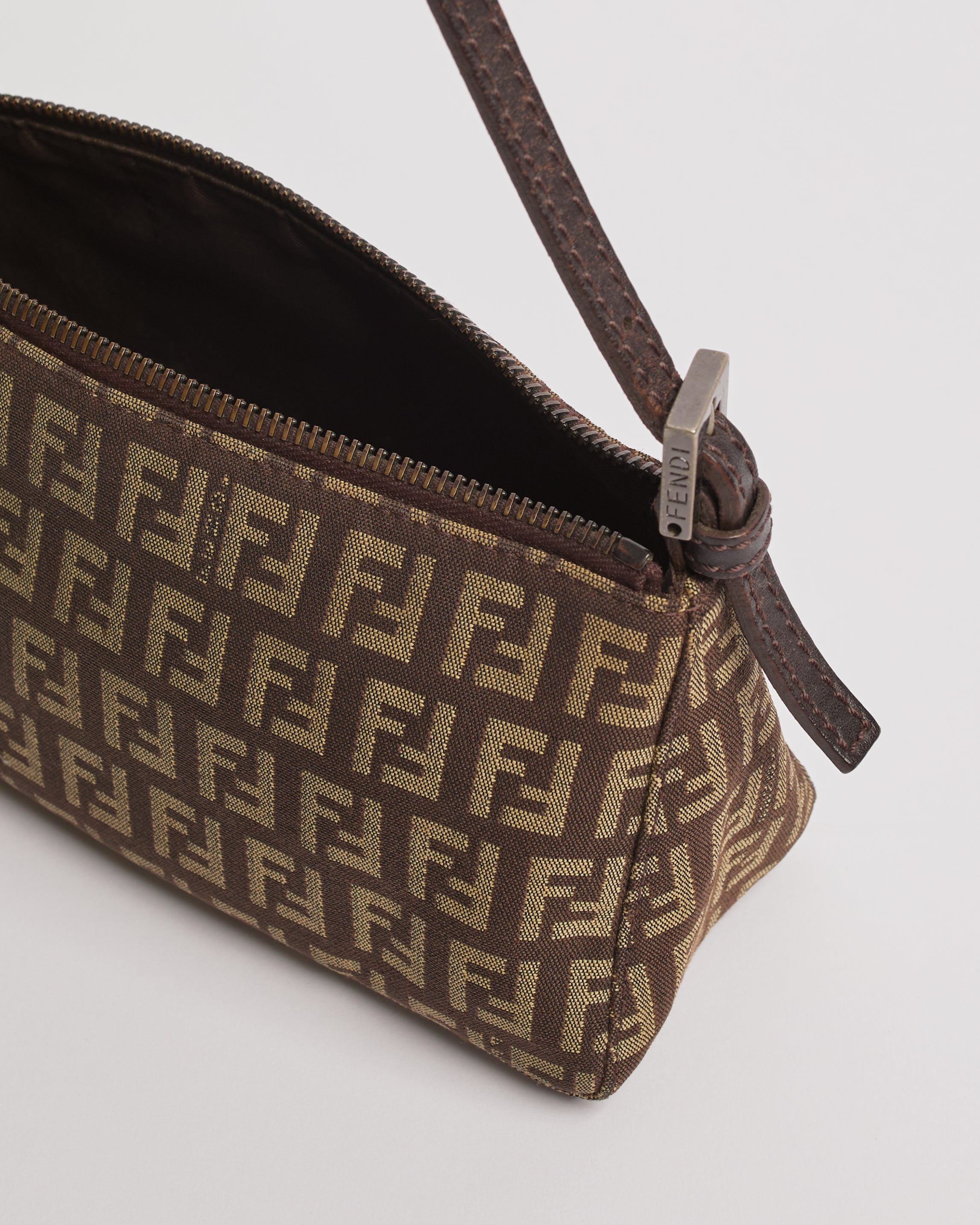 FENDI ZUCCHINO 2000'S GREY BAGUETTE SHOULDER BAG