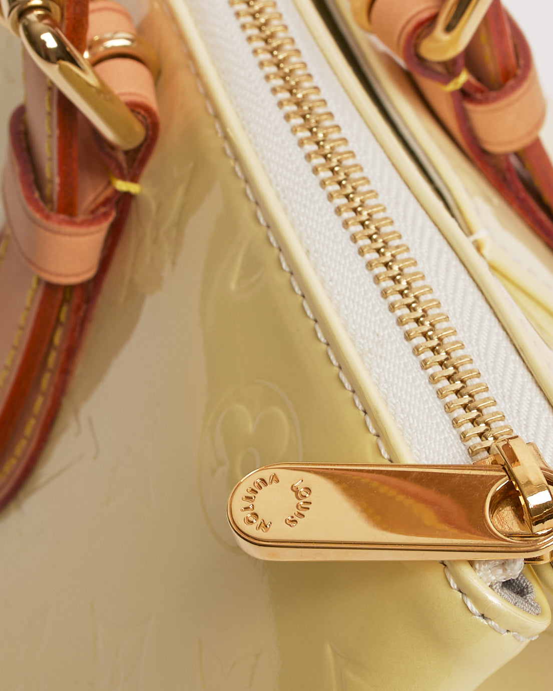 LOUIS VUITTON ROSEWOOD AVENUE VERNIS SHOULDER BAG