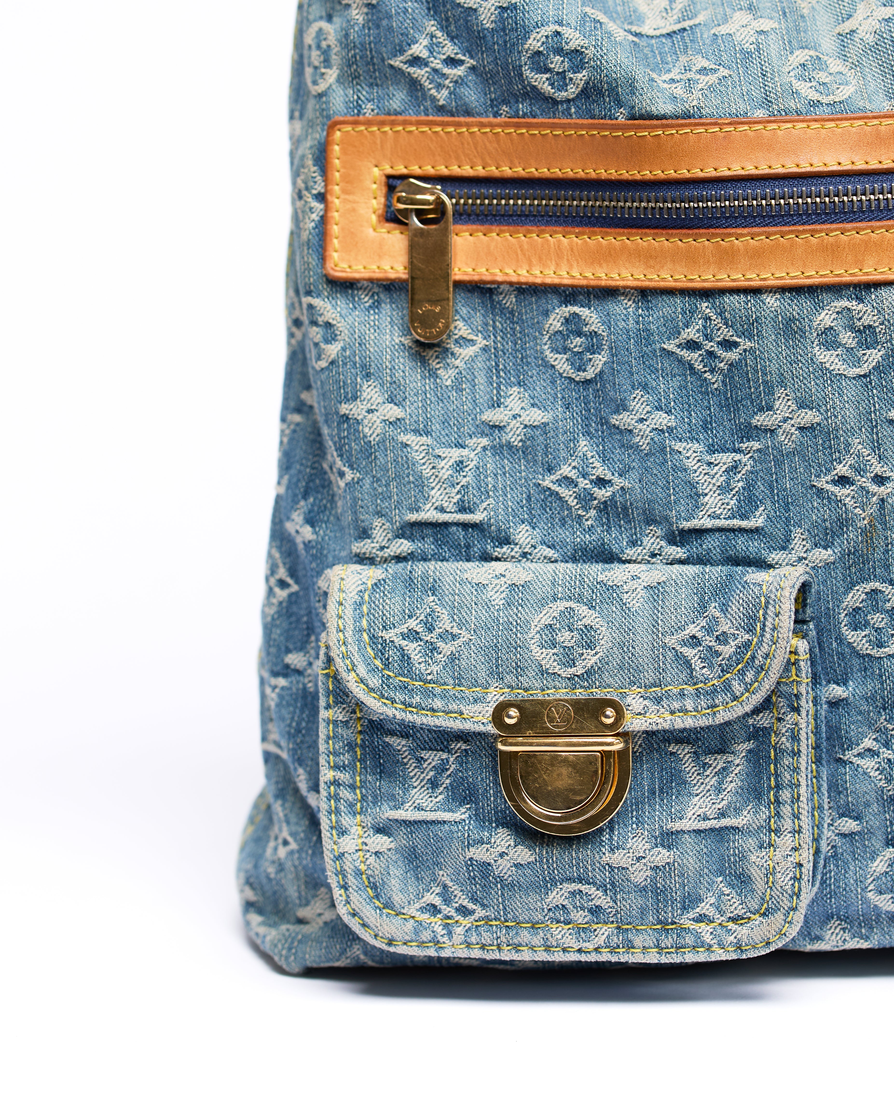LOUIS VUITTON DENIM BAGGY LARGE SHOULDER BAG