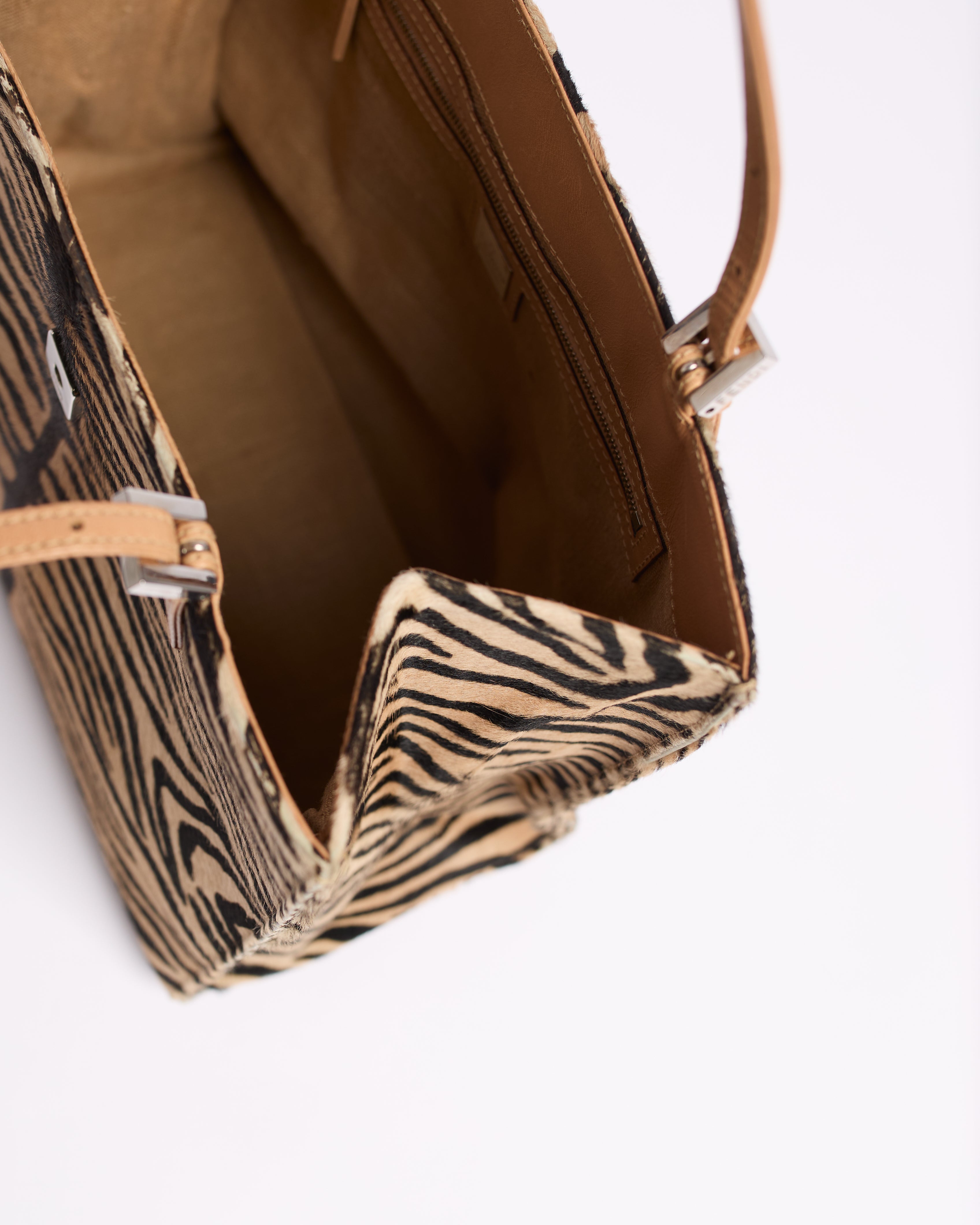 FENDI CALFSKIN TIGER SHOULDER TOTE BAG