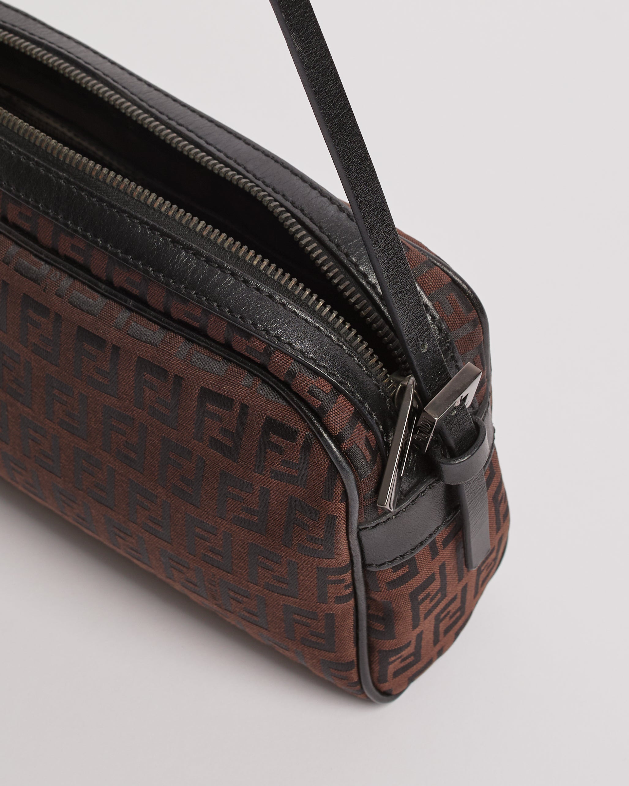 FENDI ZUCCHINO 2000'S BROWN BAGUETTE SHOULDER BAG